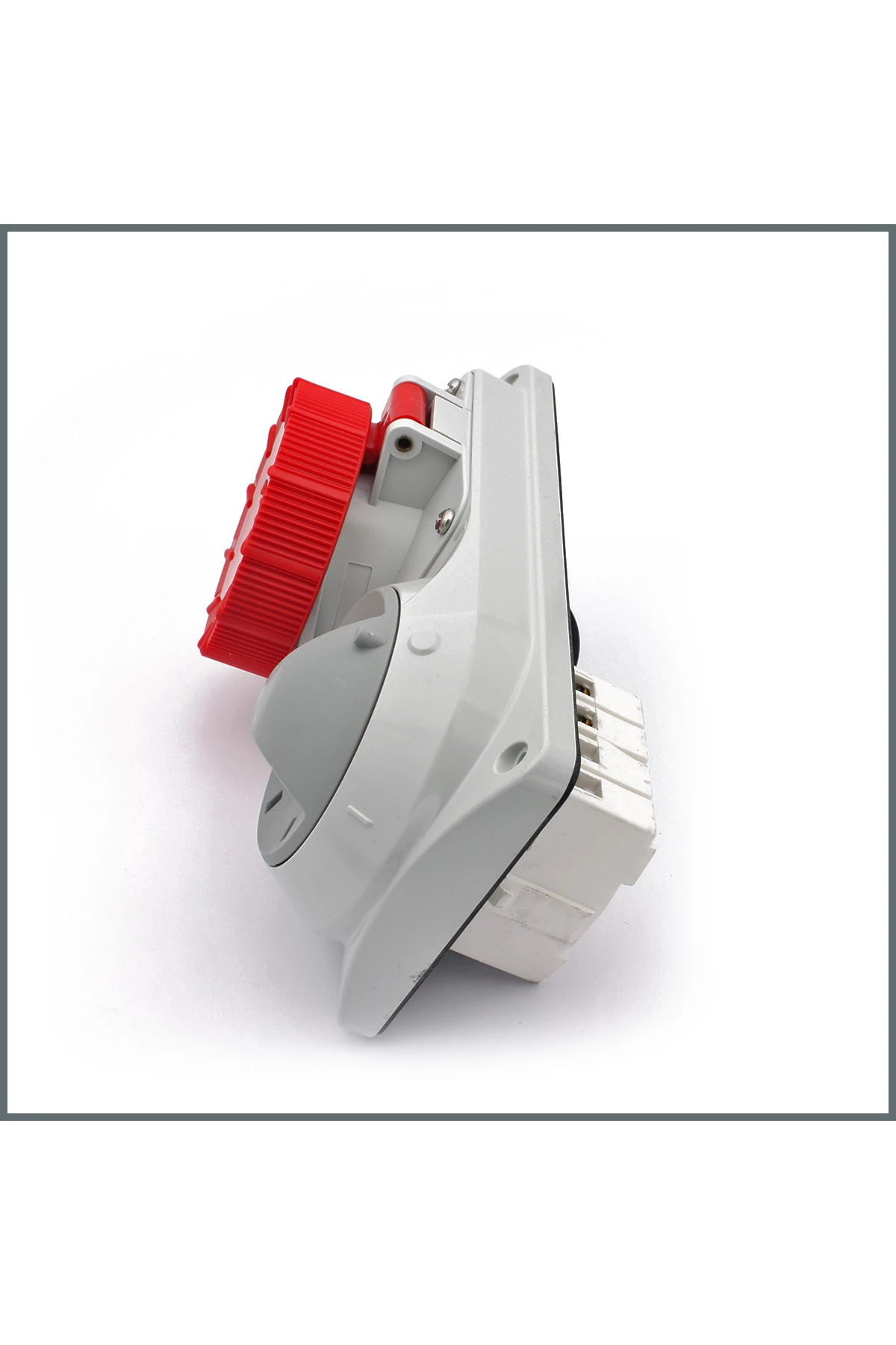 Prima Serisi Anahtarlı Priz 16 A (IP55) 400v (YATAY) 3p N T H:6