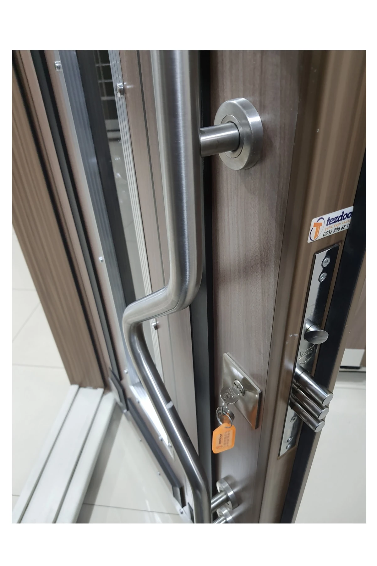 Celik Kapi Eskitme Kasalı Kabartmalı Model Apartman Giriş Kapısı, Dış Mekan Kapısı Sol Açılım