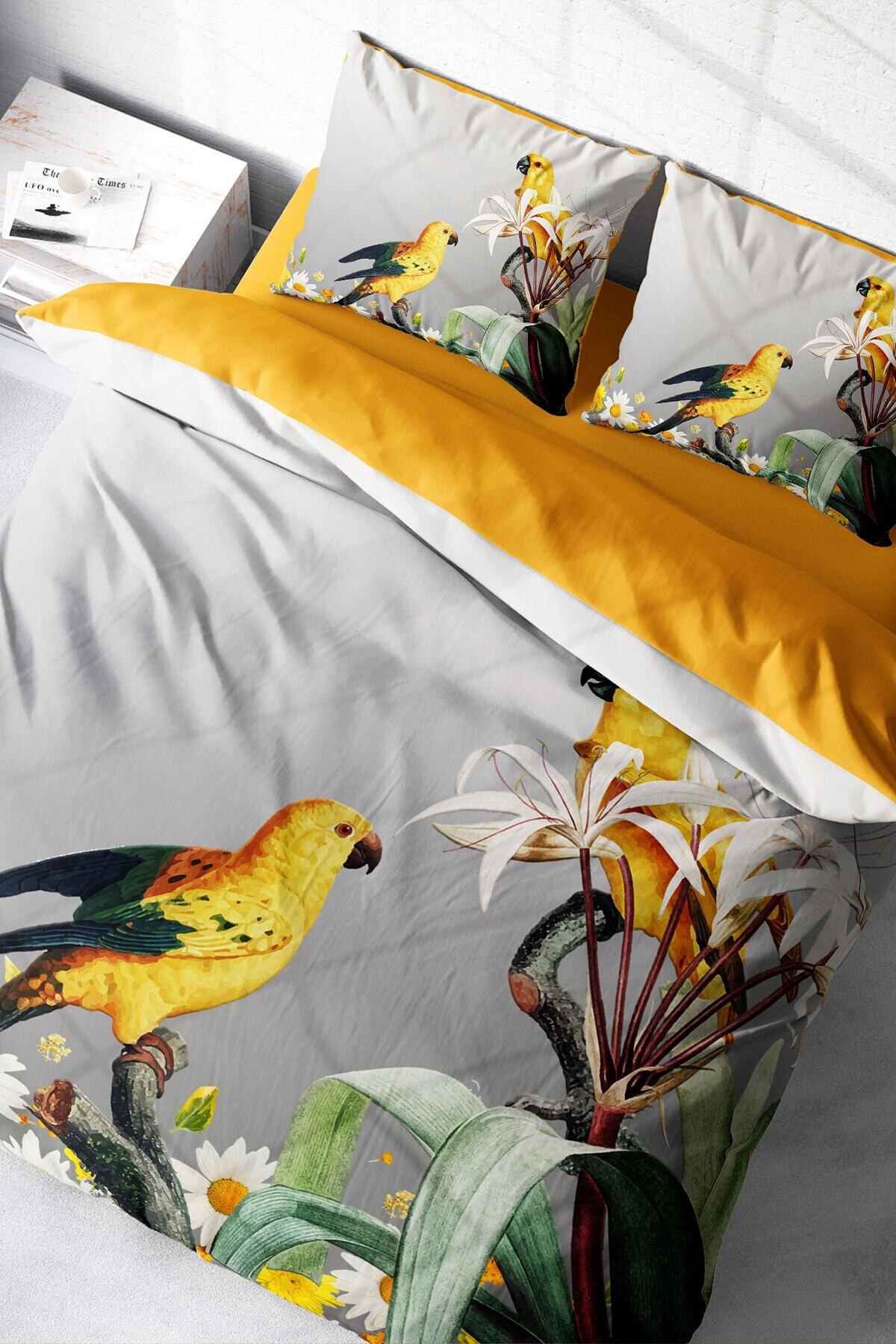 Kıng Sıze Yellow Parrot 3d Çift Kişilik Nevresim Takımı 220x240cm