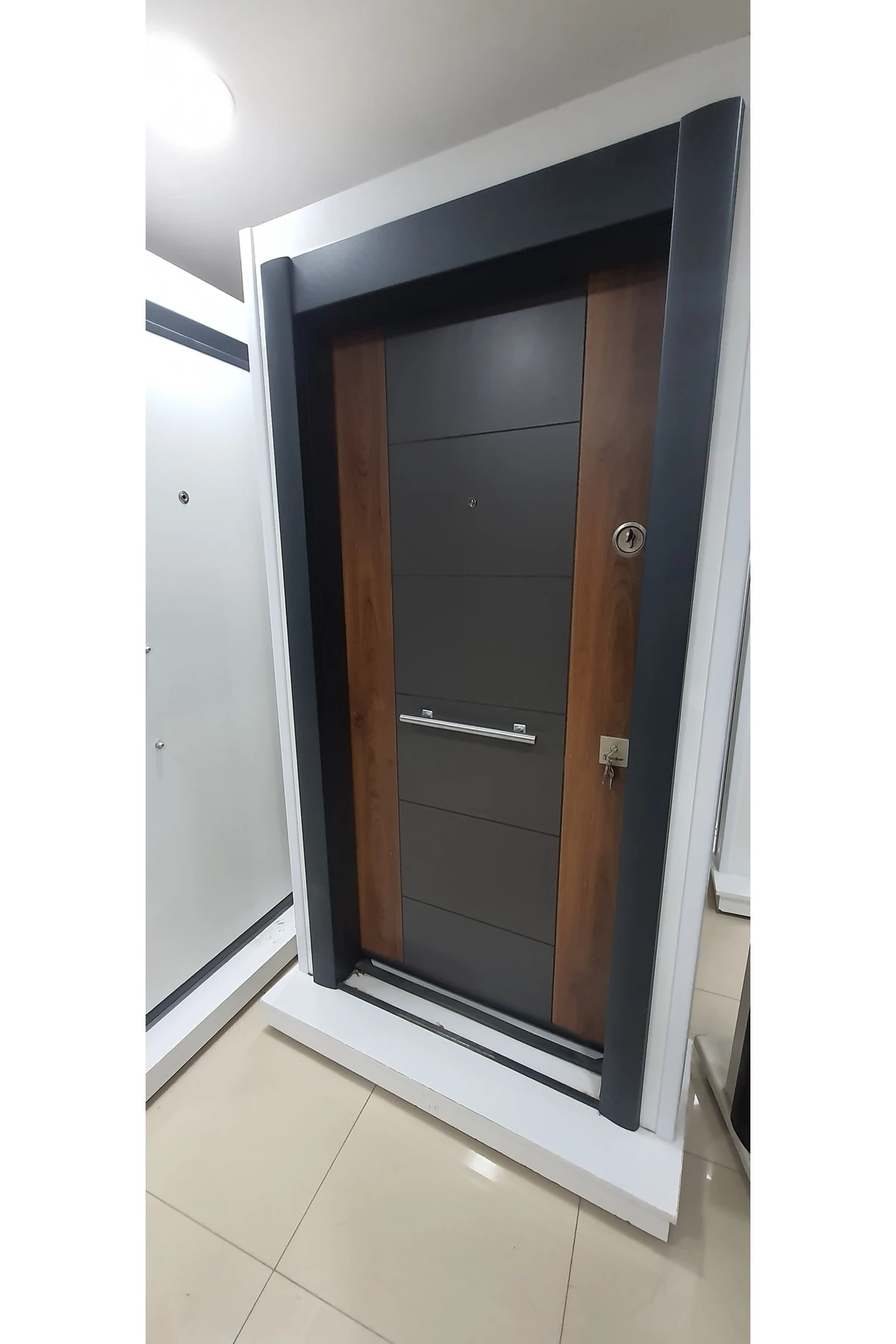 Çelik Kapı, Ahşap Desenli, Daire Kapısı, Tırnaklı Sistem Sol Açılım