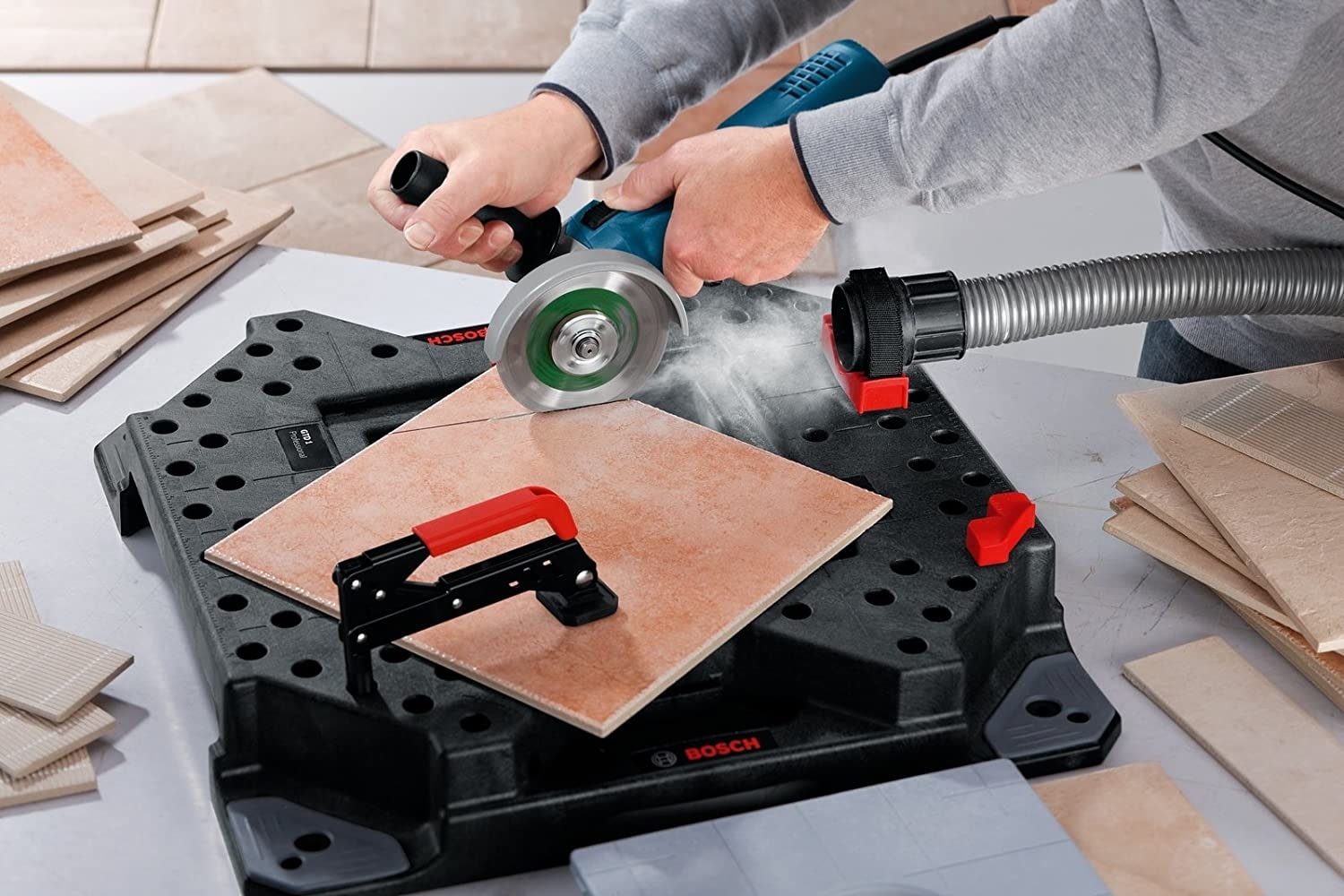 BOSCH Professional Gws 7-115 E 720 W 115 mm Devir Ayarlı Avuç Taşlama Makinesi