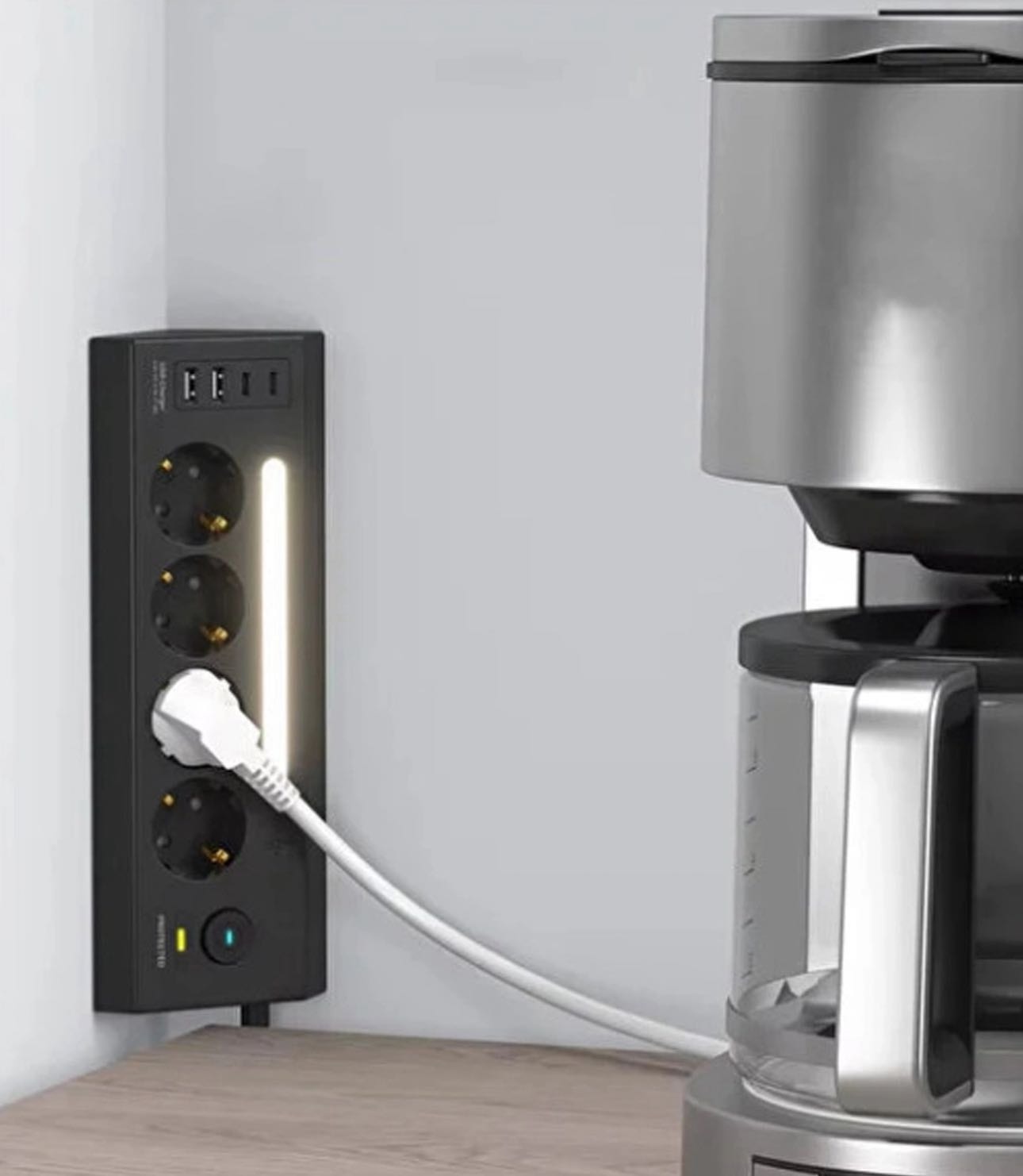 Termal Akım Korumalı 4 PRİZ 2 USB 2 Type-C Girişli Çocuk Kilitli Gece Lambalı 2m Uzatma Kablolu Priz