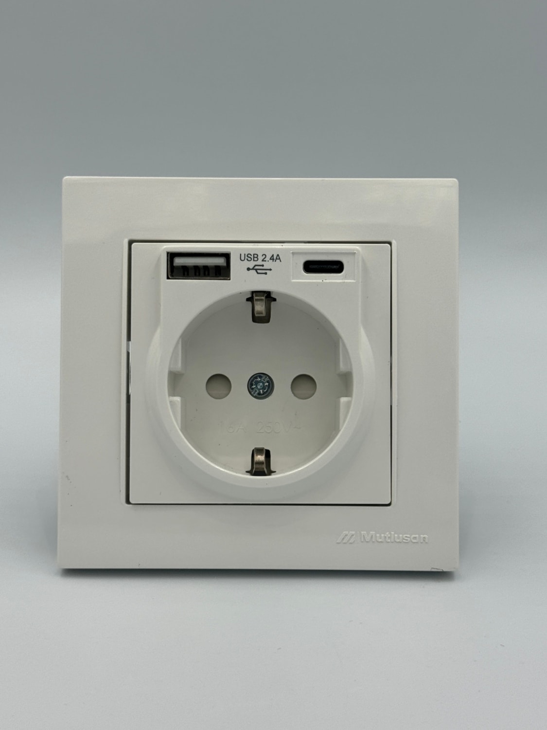 Rita USB + Type-C Li Topraklı Priz Beyaz