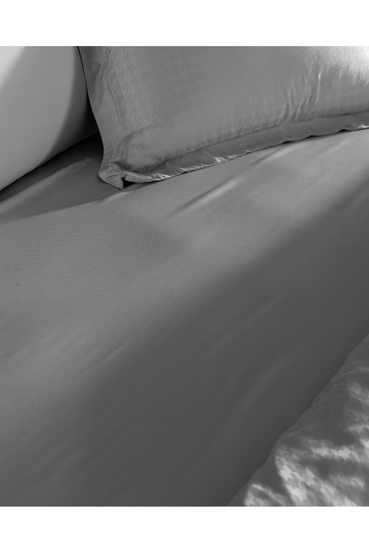 Lune King Size Bambu Saten Nevresim Takımı - Taş