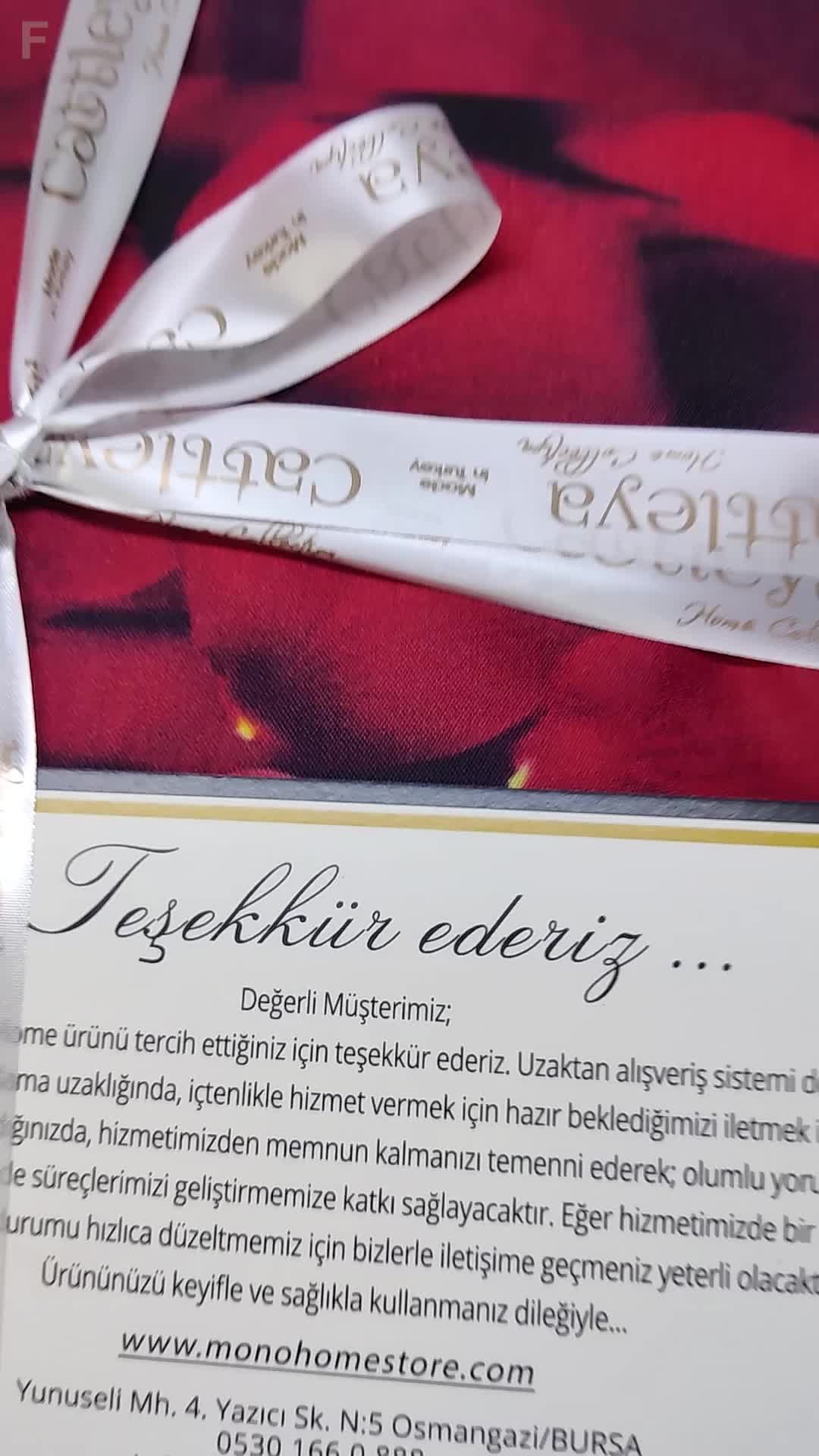 Çift Kişilik ( Lastikli Çarşaflı ) Sevgililer Günü Nevresim Takımı % 100 Pamuk Saten Rose Feather