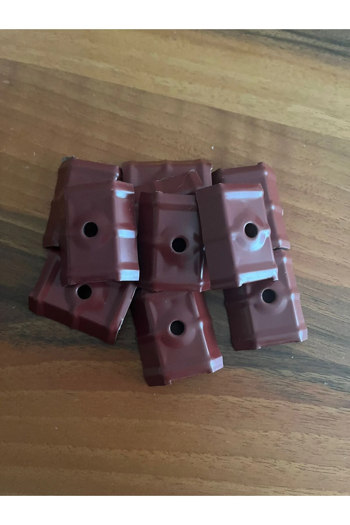 Trapez Çatı Semeri İzolasyonlu Vida Bağlantılı Çatı Montaj Semeri 2x4cm (500 Adet Bordo)