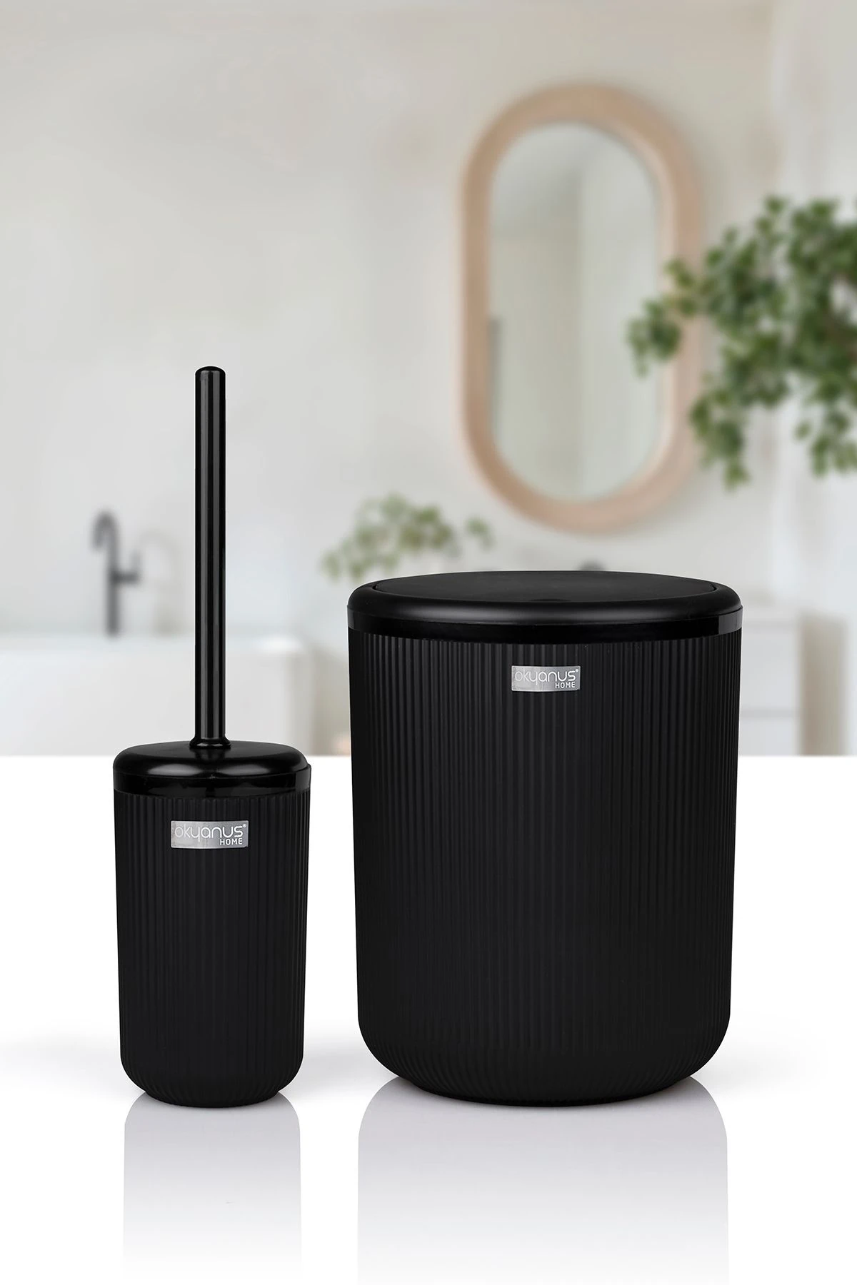 Linea Siyah Çizgili Yuvarlak 2'li Wc Kova Ve Fırça Seti