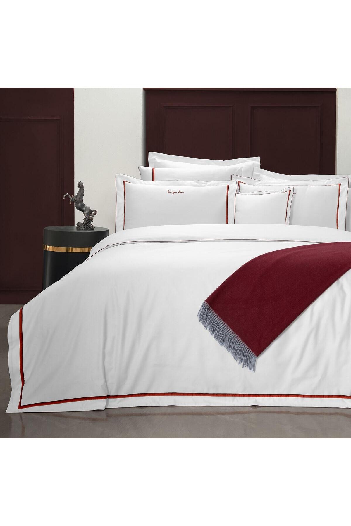 Odeo Saten Nevresim Takımı King Size , .Beyaz