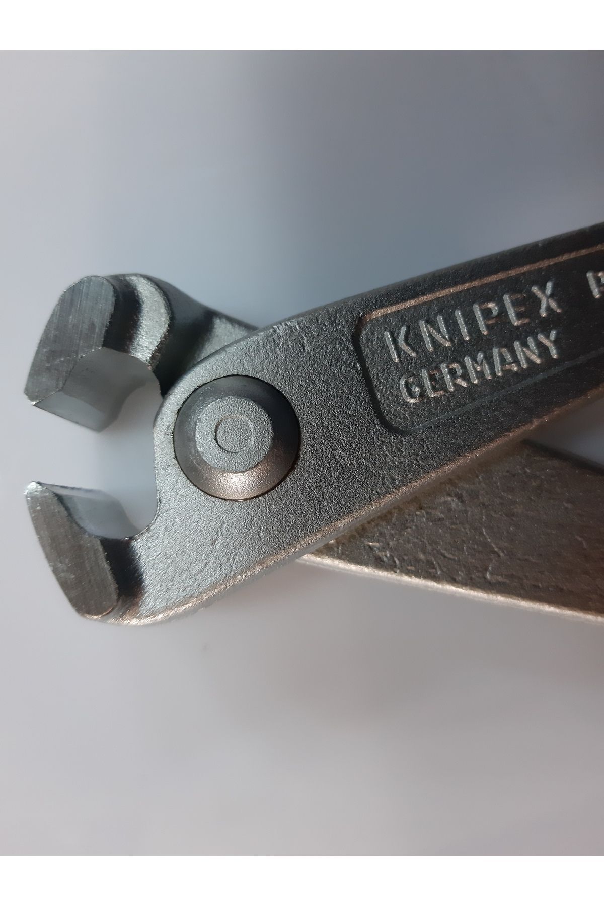 KNİPEX Saraçoğlu 99 01 300 Betoncu Kerpeteni