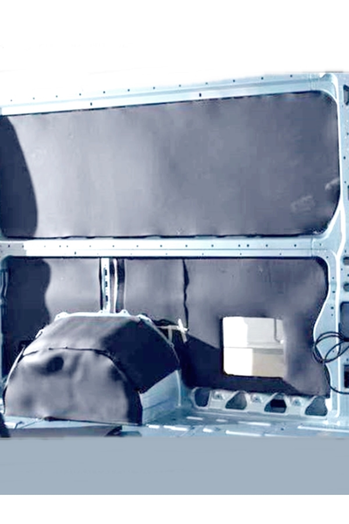 Araç Kaput Altı Izolasyon Davlumbaz Kapı Içi 13mm Yapışkanlı Karavan Oto Ses Yalıtım Malzemesi