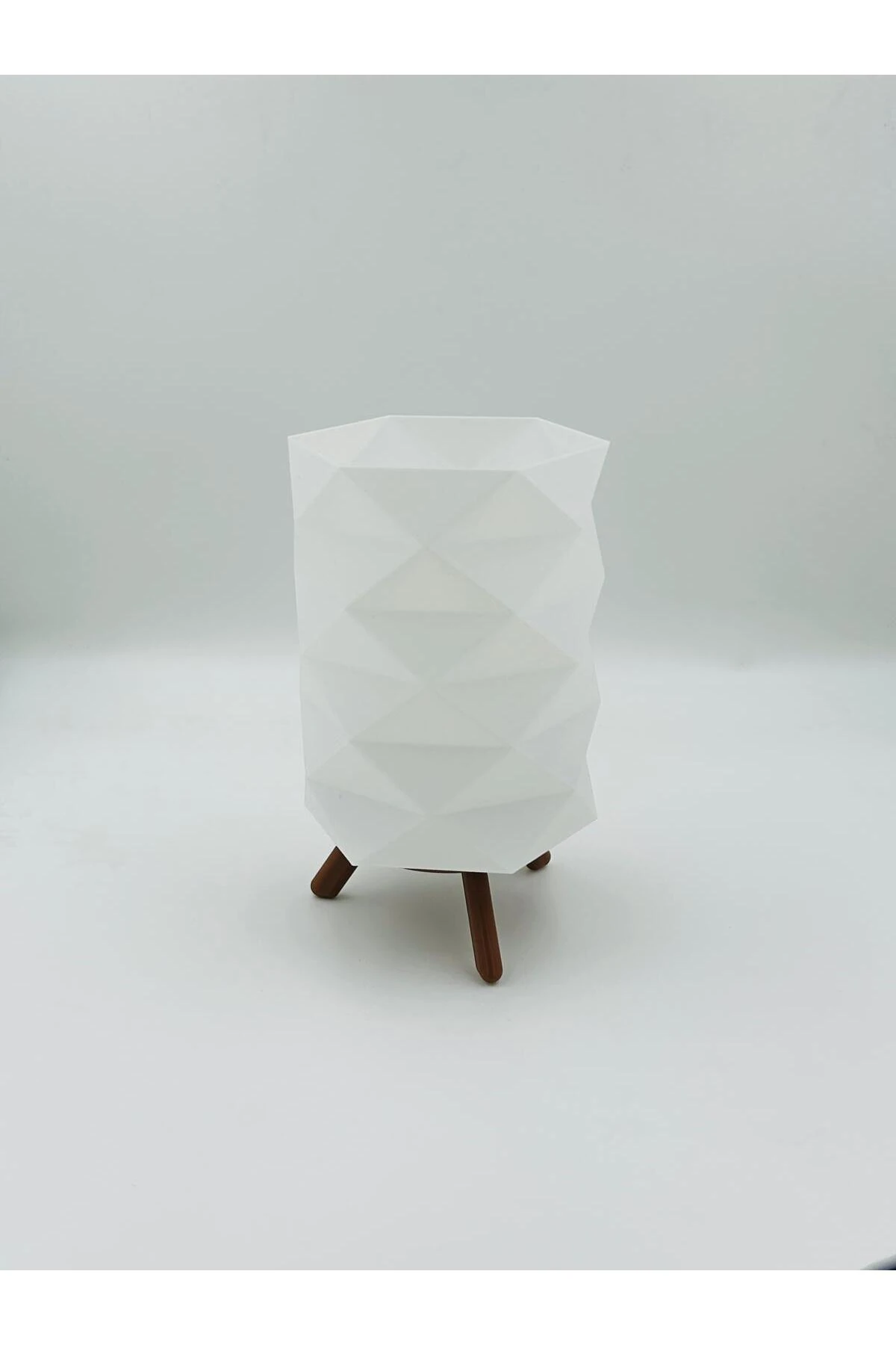 Prizma Desenli 3D Baskı 13 cm Dekoratif Masa Lambası – Pilli Mum Işıklı Dekoratif Gece Lambası