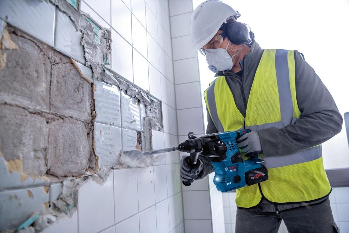 BOSCH Gbh 18V-28 C 1x4 Ah Procore Akülü Kırıcı Delici Bez Çantalı