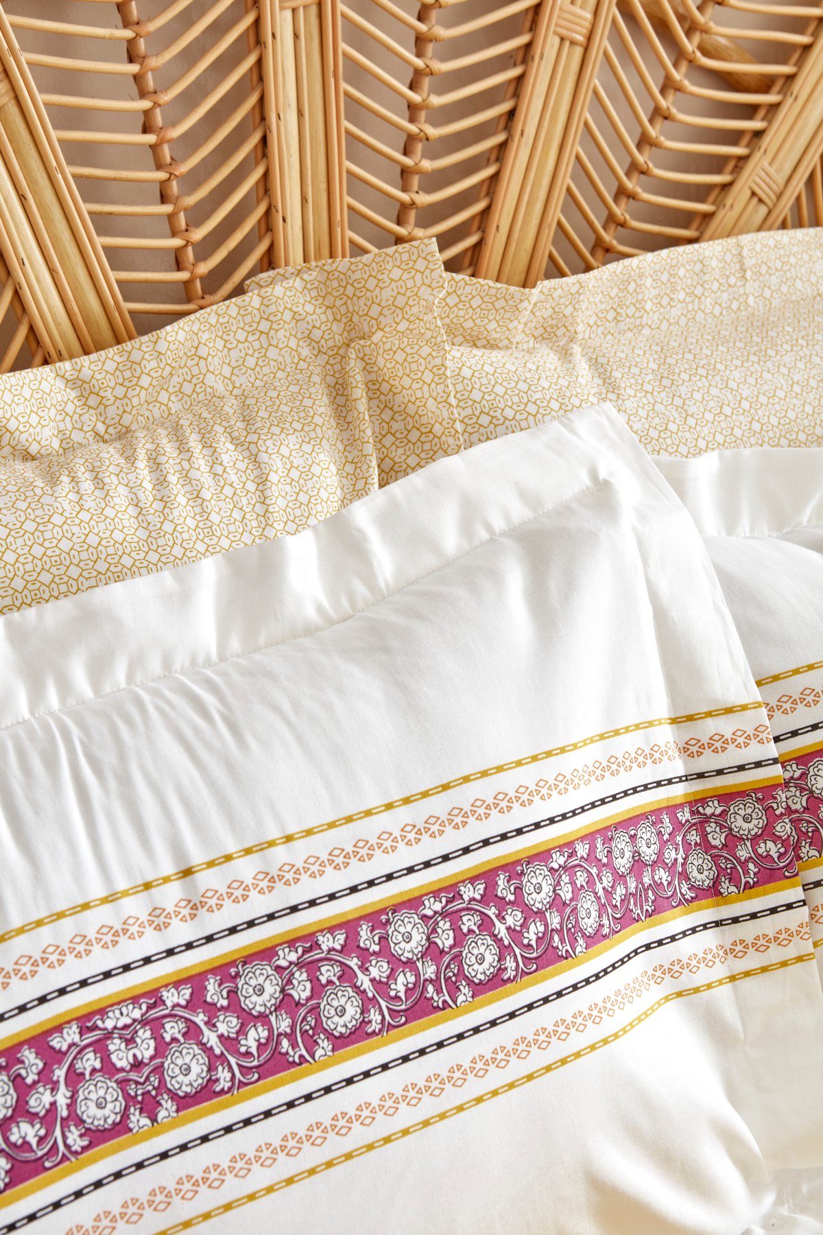 Morin %100 Pamuk Çift Kişilik Nevresim Pike Takımı Multi Color