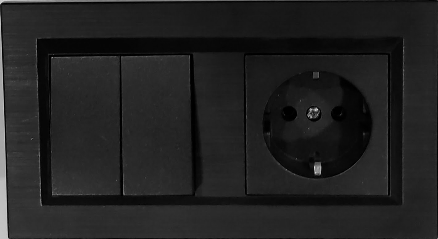 Quantum Siyah Komütatör (Ikili Anahtar)+Topraklı Priz 2'li Set