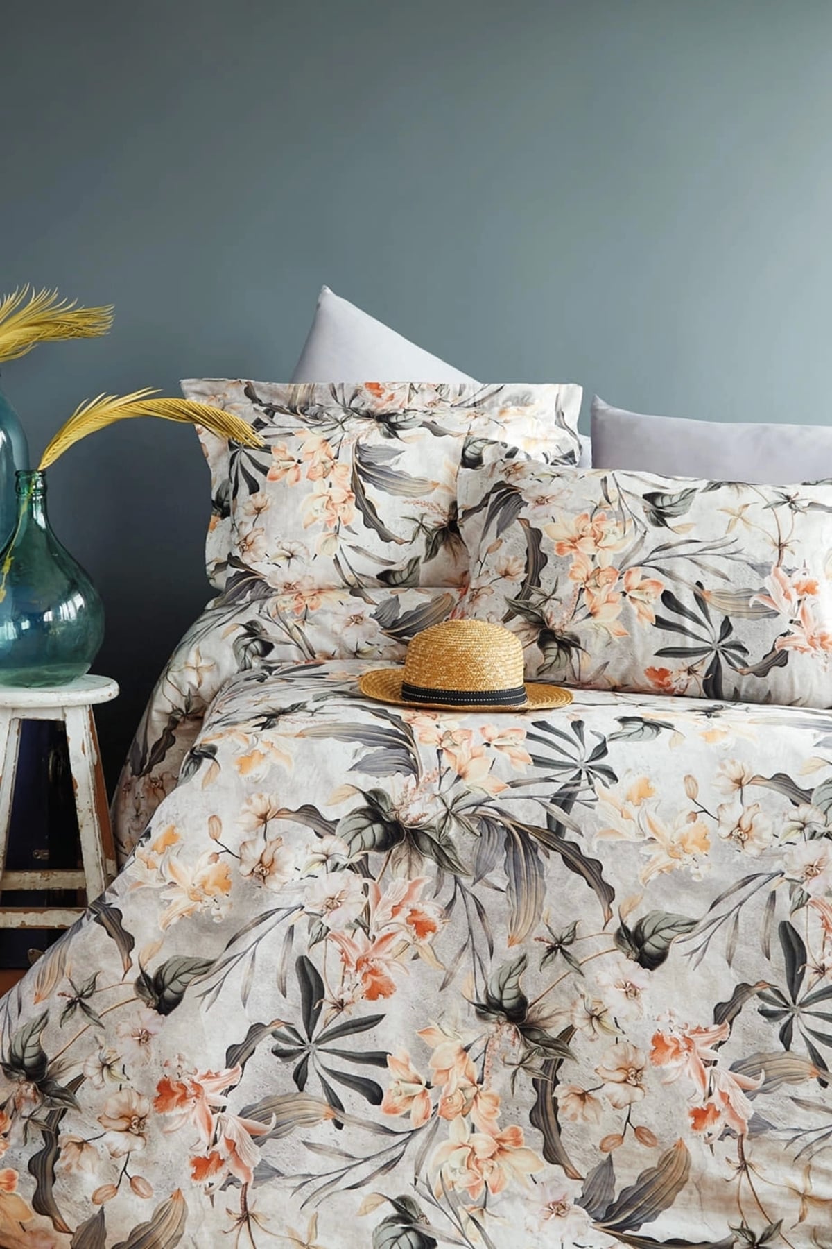 Oleander %60 Tencel™ Lyocell %40 Pamuk Dijital Saten Nevresim Takımı Aile Seti
