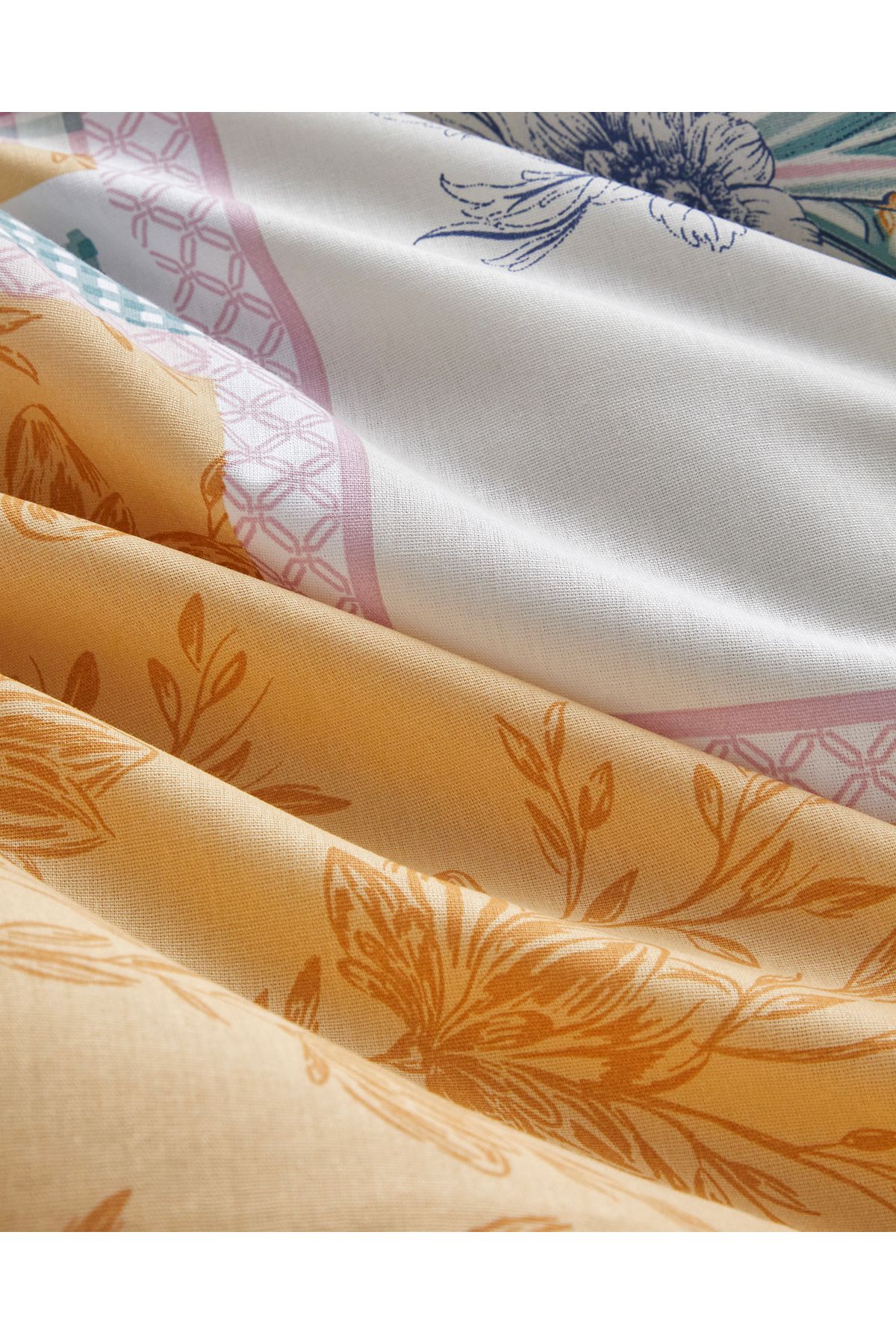 Patch Bouquet Pamuklu Çift Kişilik Nevresim Seti 200x220 cm Yeşil-Sarı