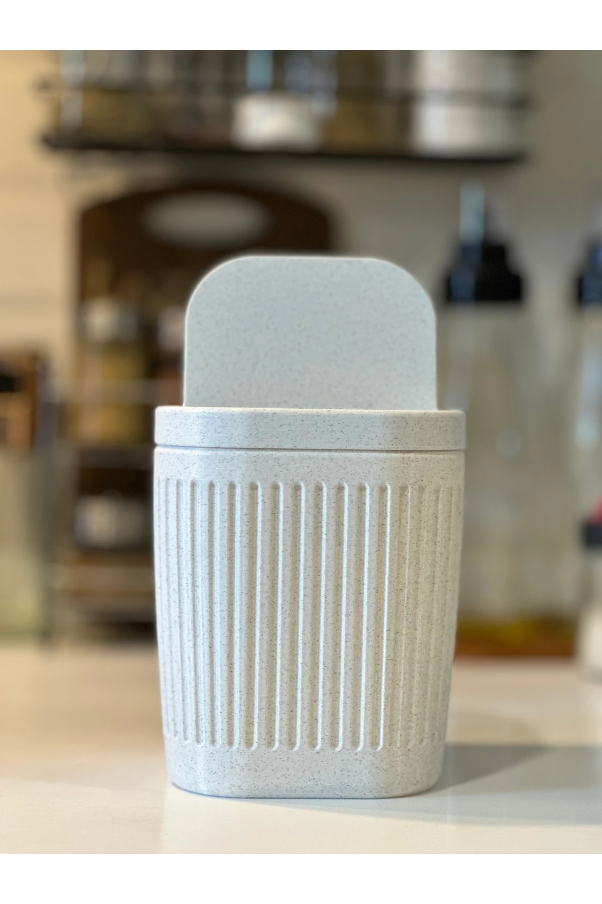 Marsel Dizayn Masaüstü Çöp Kutusu - 15cm - Açılır Kapanır - Mutfak-Banyo-Ofis İçin -Mermer Beyaz