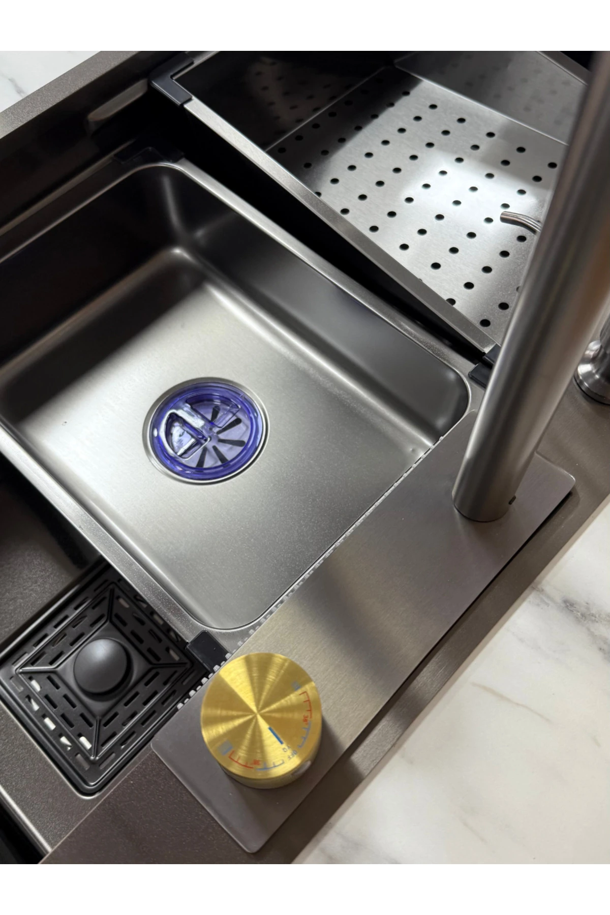 Mutfak Evyesi -Teknolojik Akıllı Eviye Sus304 Paslanmaz Çelik 3 mm Kalınlık PVD yüzey