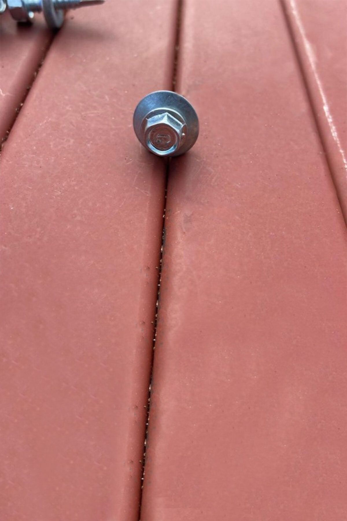 OZKUVVET Trapez Çatı Vidası 5.5x120 mm Paket 100 ADET Matkap Uçlu Sac Akıllı Vida Çatı Panel Metal Ağaç Vidas