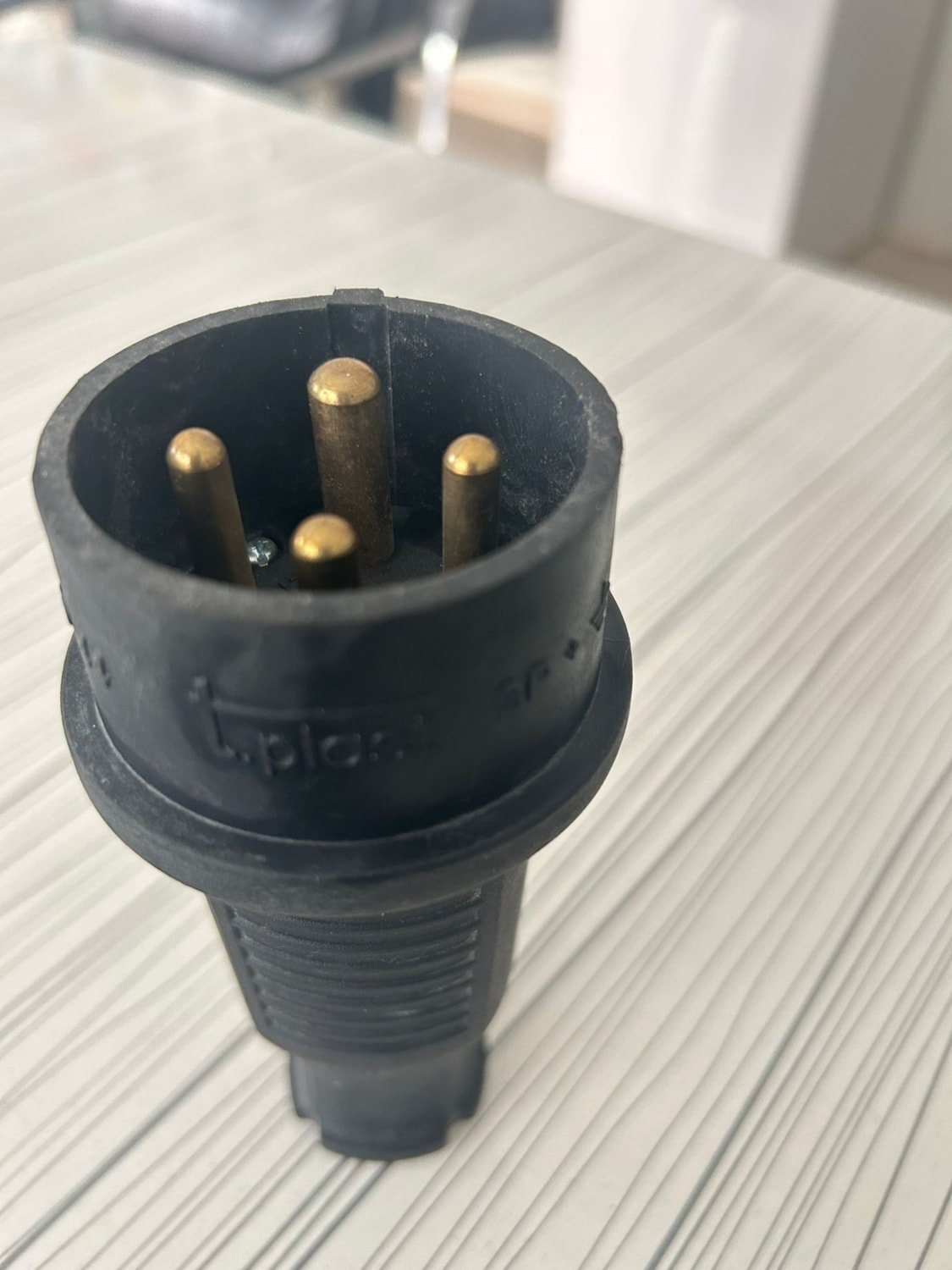 T Plast 4X32A 380V Kauçuk Erkek Fiş