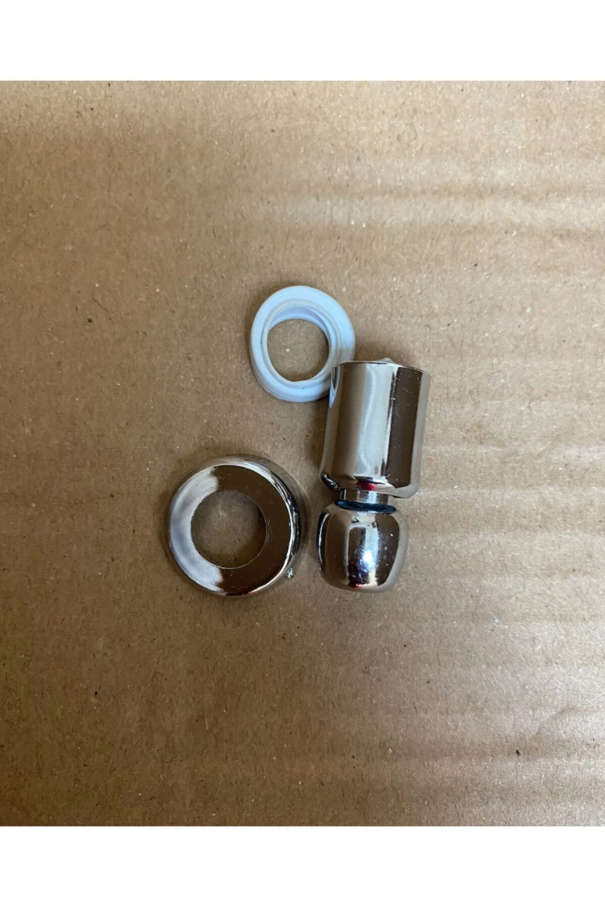 Taharet Ucu Mafsallı Rozetli