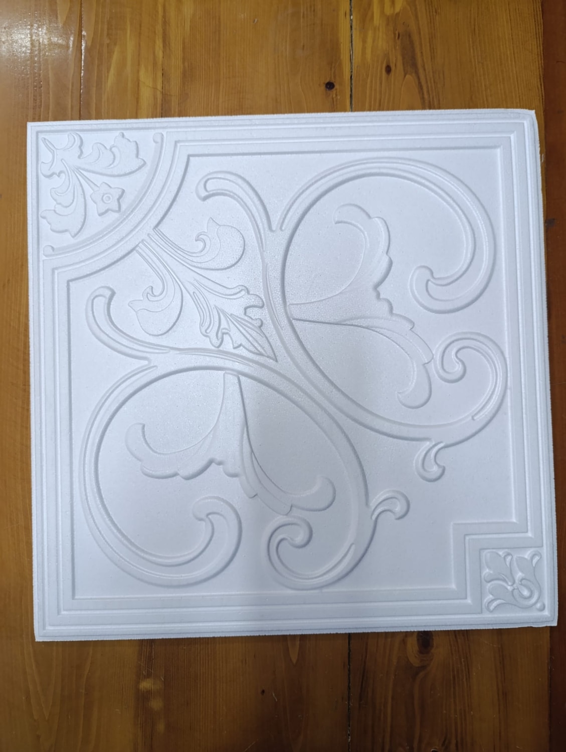 Manolya Desenli Stropiyer Dekoratif Tavan Kaplama Paneli - 1 M2