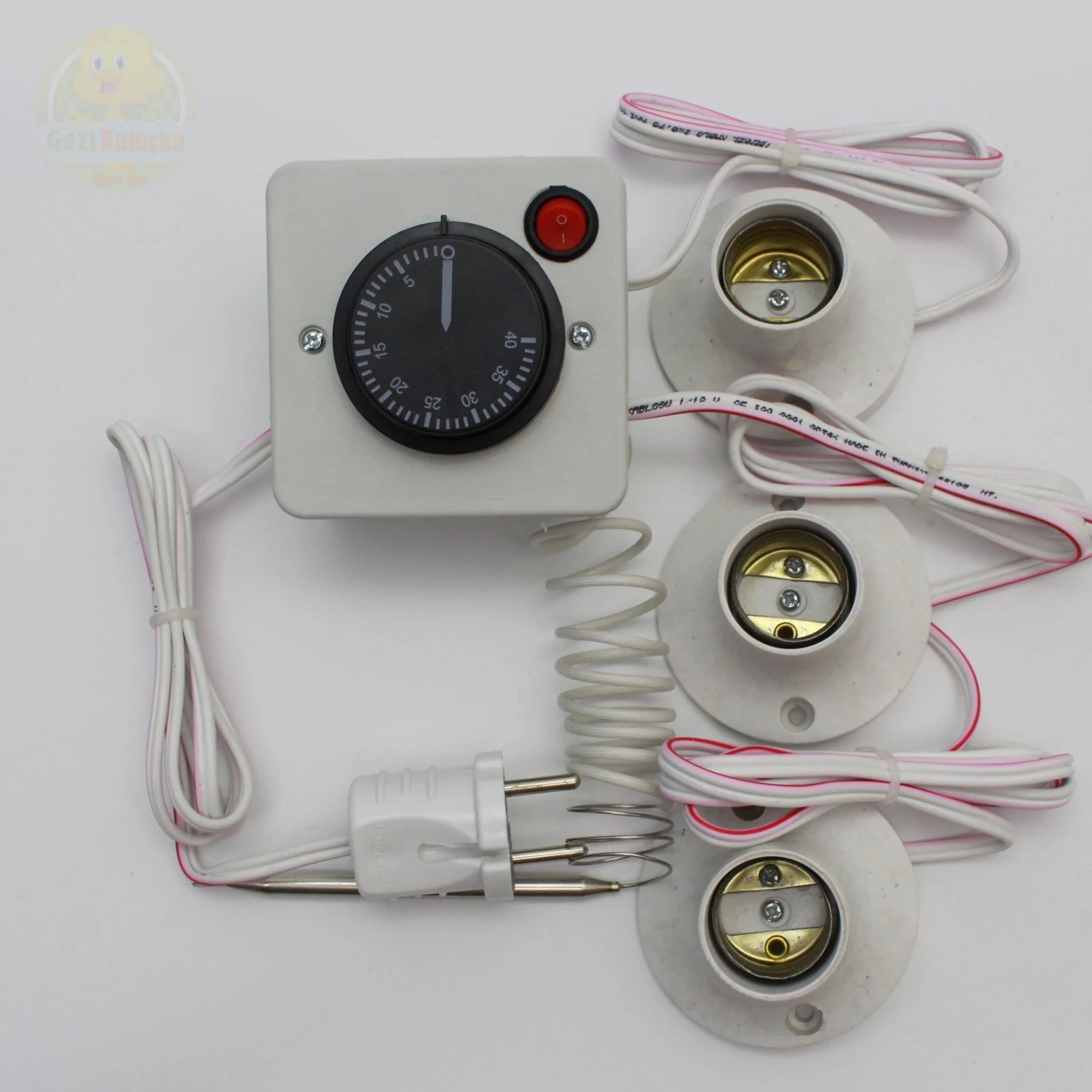 Termostat Kontrollü Düğmeli Yanan 1 Lamba Çıkışlı 2 Sabit Duyu Seti Hayvan Kümes Kulübe Isıtma Sistemi Ana Kucağı