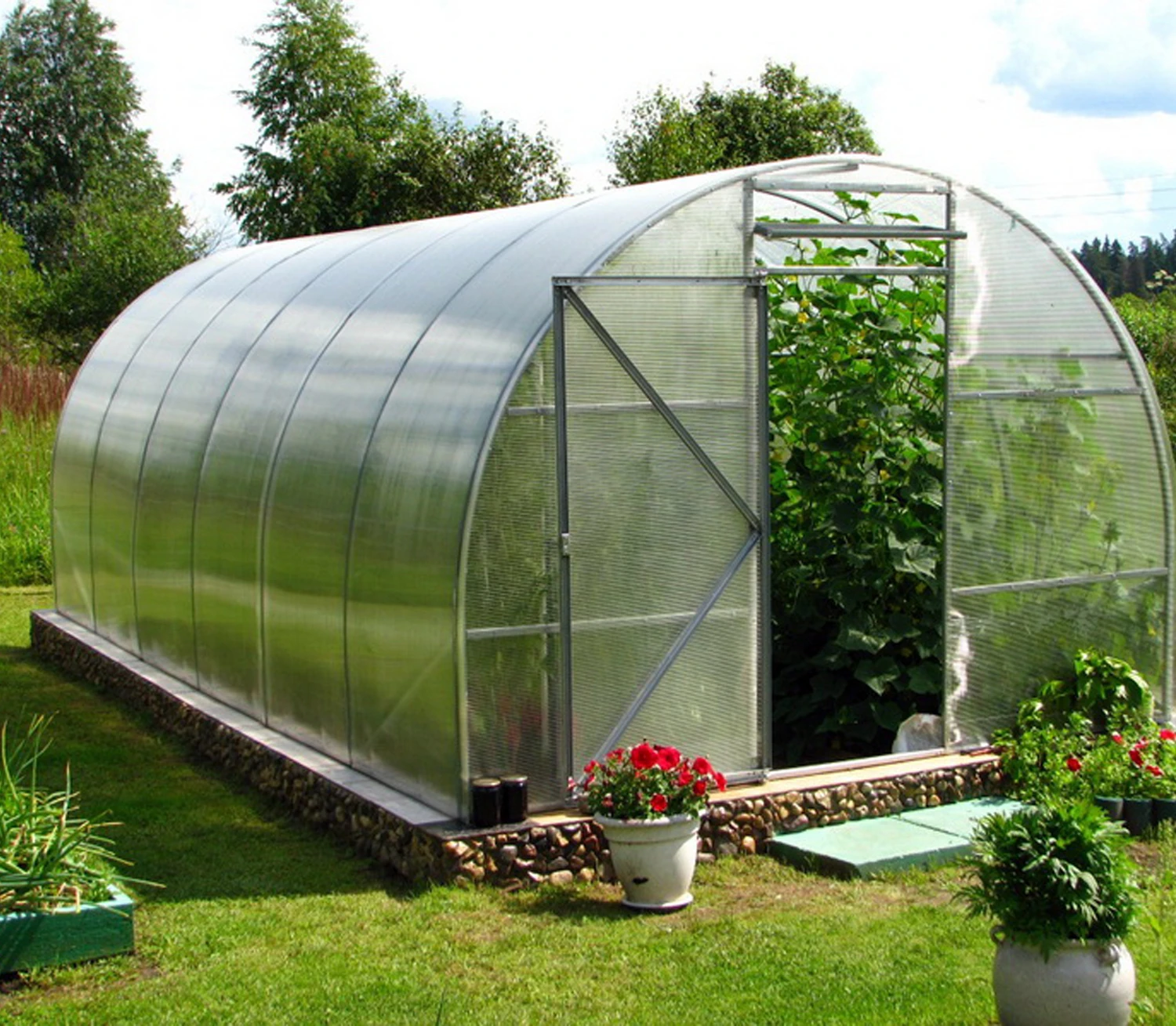 Uv Filtreli 4mm Oluklu Polikarbon Levha Sera Sundurma Çatı Kaplama Malzemesi