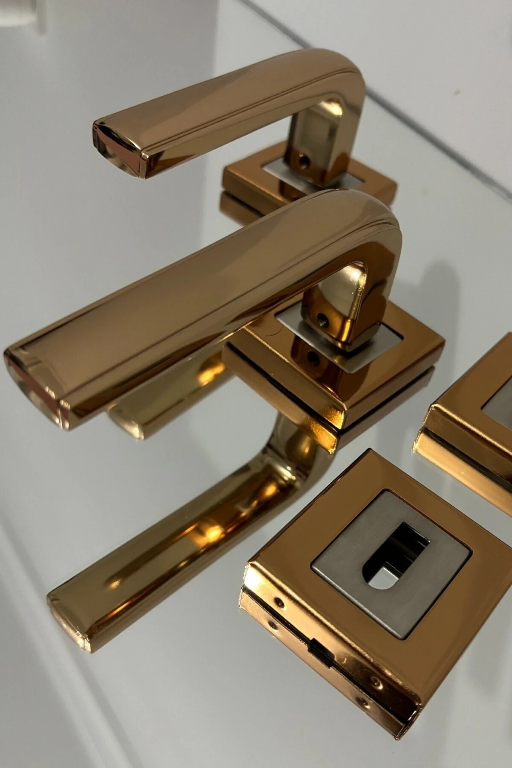 Paslanmaz Çelik Oda Kapı Kolu, Saten Renk, Kare Rozetli, 1 Takım