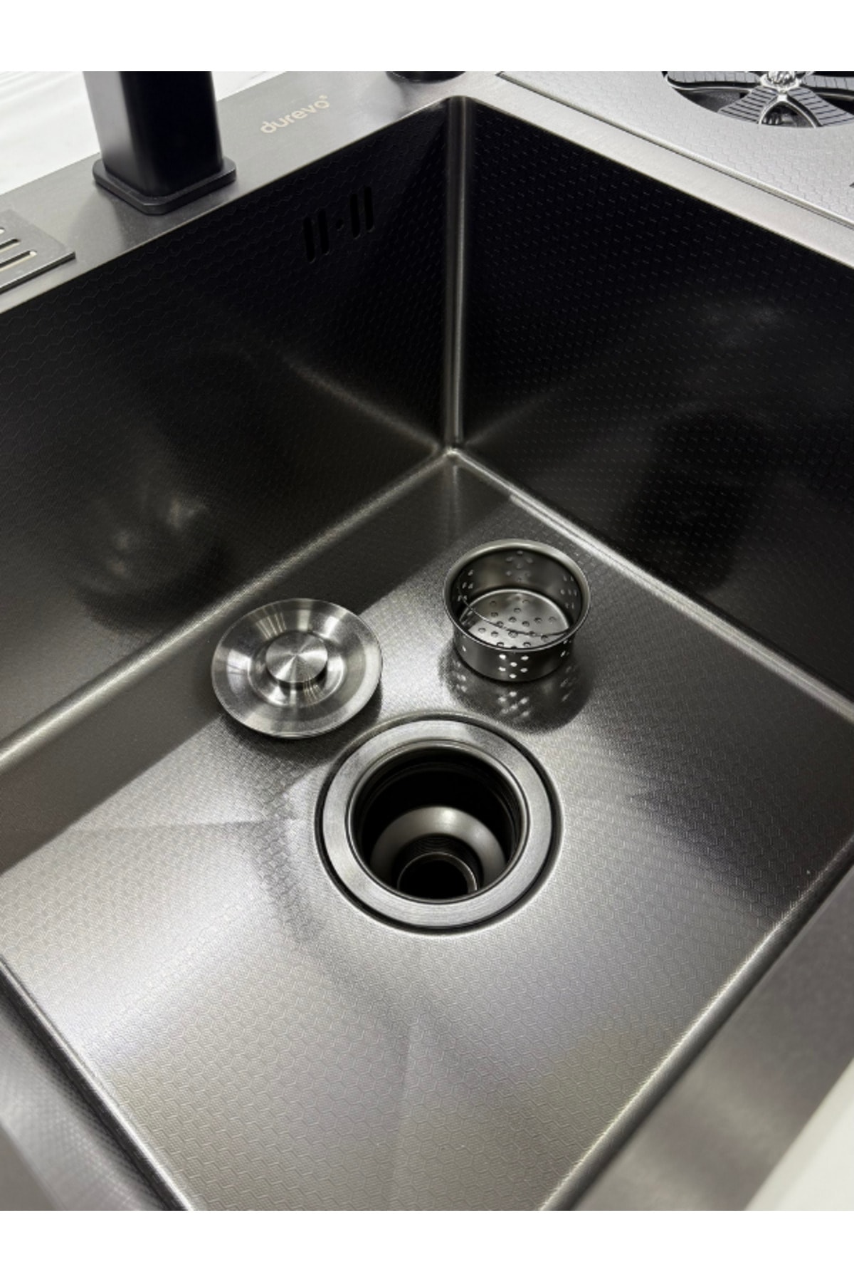 Moderno Paslanmaz Çelik Bardak Yıkamalı Akıllı Mutfak Evyesi Bal Peteği Yüzey Siyah 76x48cm Eviye