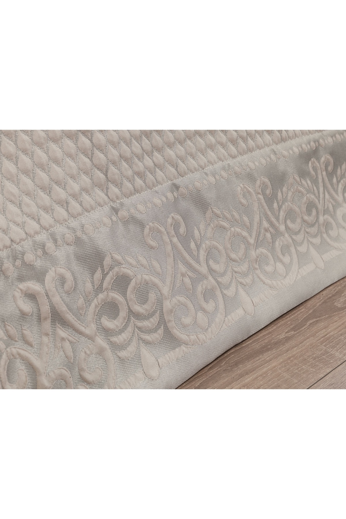 Elit Pano Elyaflı Astarlı Şık Çift Kişilik Yatak Örtüsü