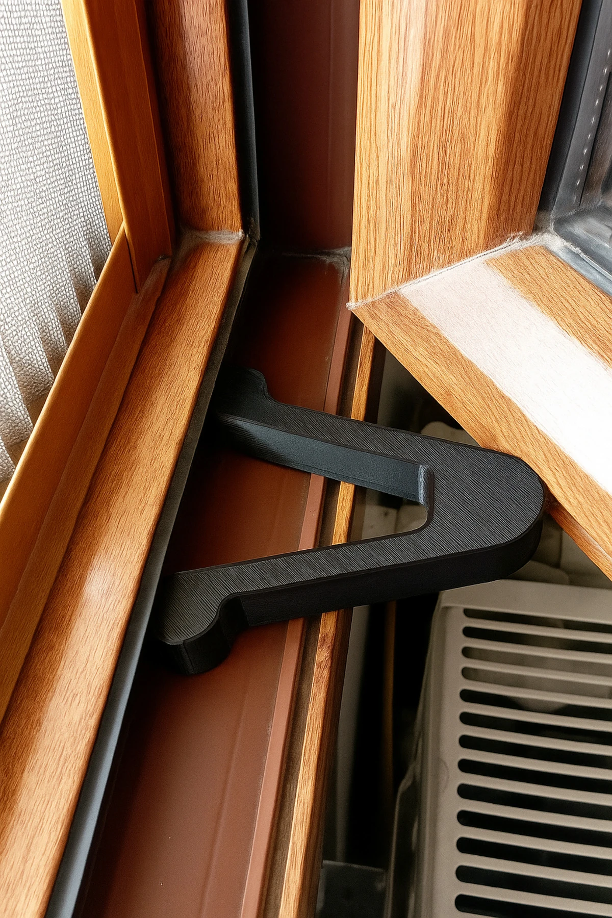 Pencere Stoperi Cam Stoperi Pencere Kapanmasını Engelleyen PLASTİK Aparat PENCERE DURDURUCU siyah