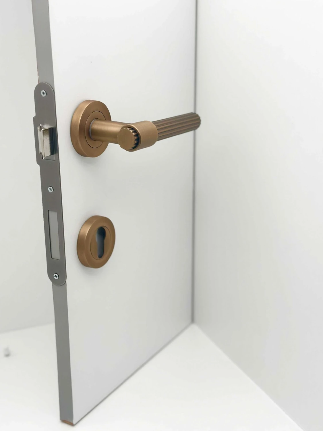 Erva Handles ZK79 Mat Antik Sarı Rozetli Yale Çelik Kapı Kolu 1 Takım