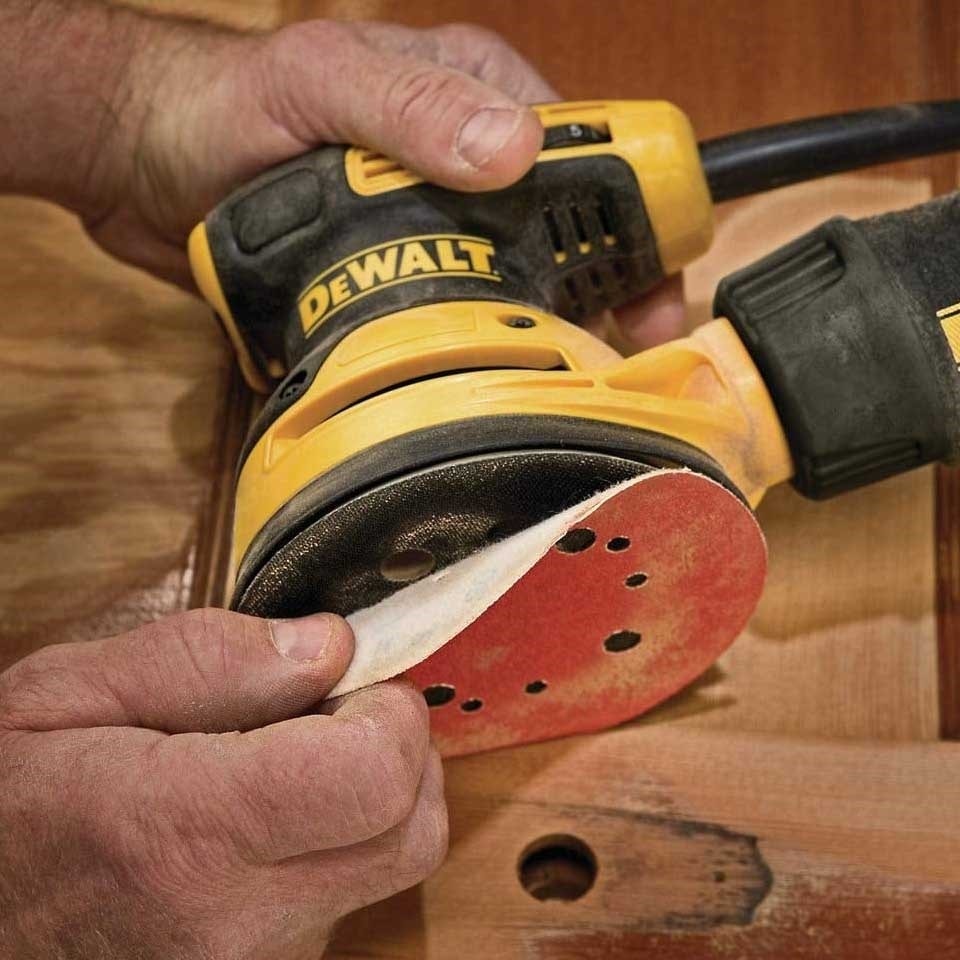 DWE6423 Eksantrik Zımpara Makinesi 280 Watt