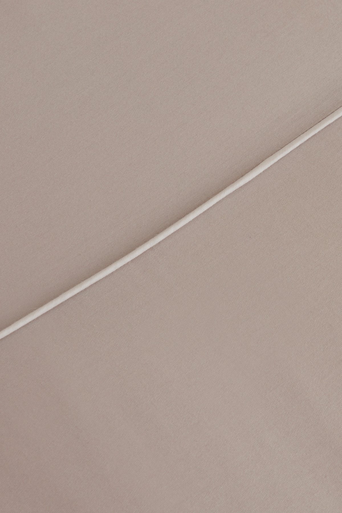 White Collection Vinas Çift Kişilik Saten Biyeli Nevresim Takımı Açık Gri