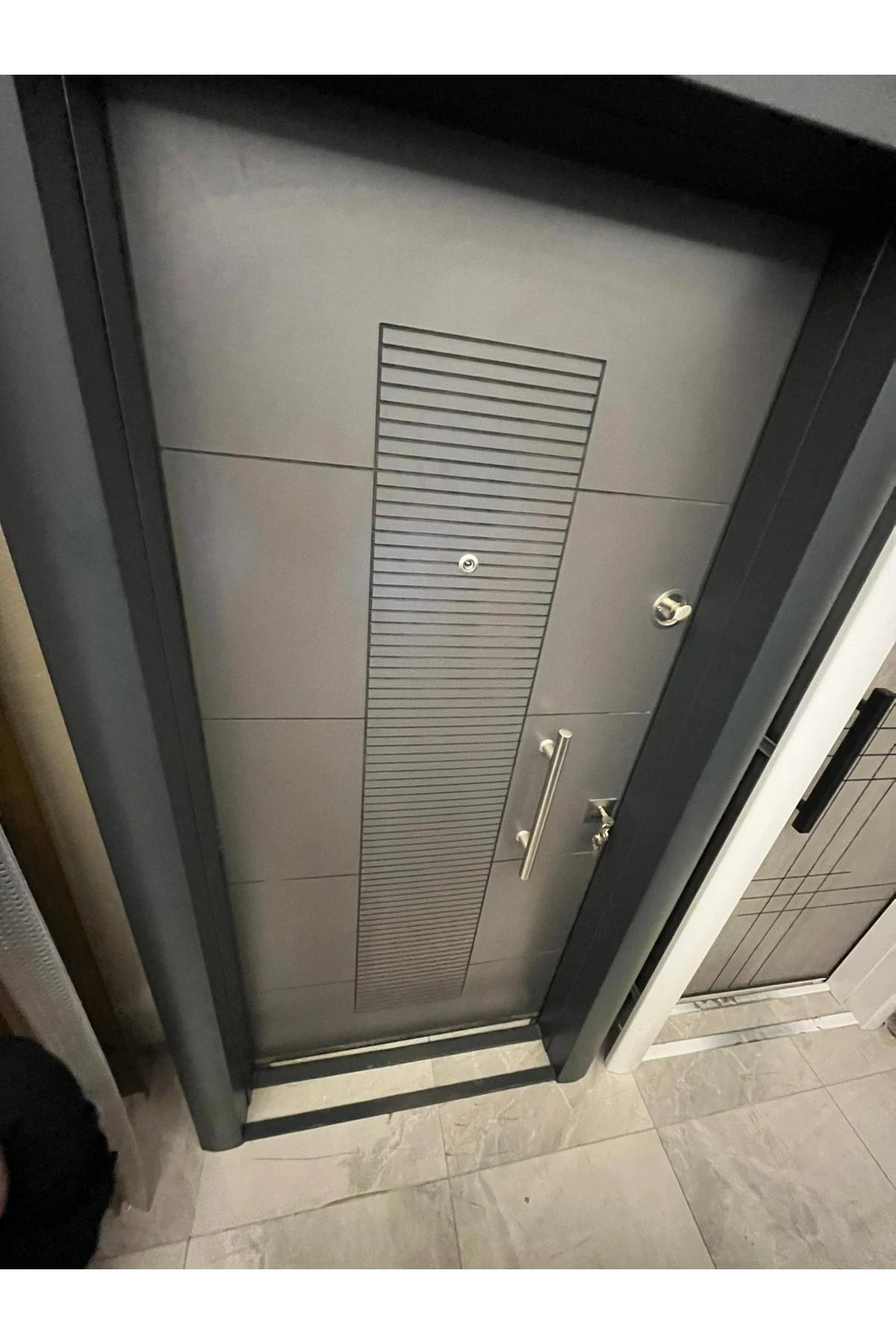 Çelik Kapı, Tırnaklı Çelik Kapı, Daire Kapısı, Çelik Kapı, Ahşap Desenli Kapı Sağ Açılım