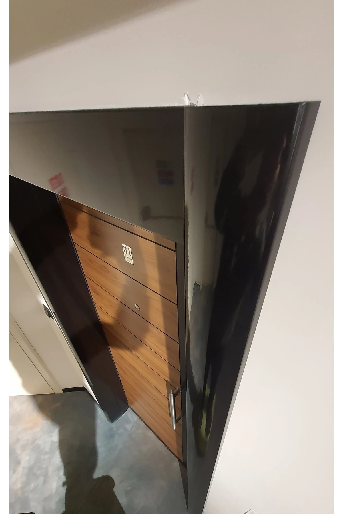 Çelik Kapı, Düz Model Çelik Kapı, Ahşap Desenli Çelik Kapı Sağ Açılım