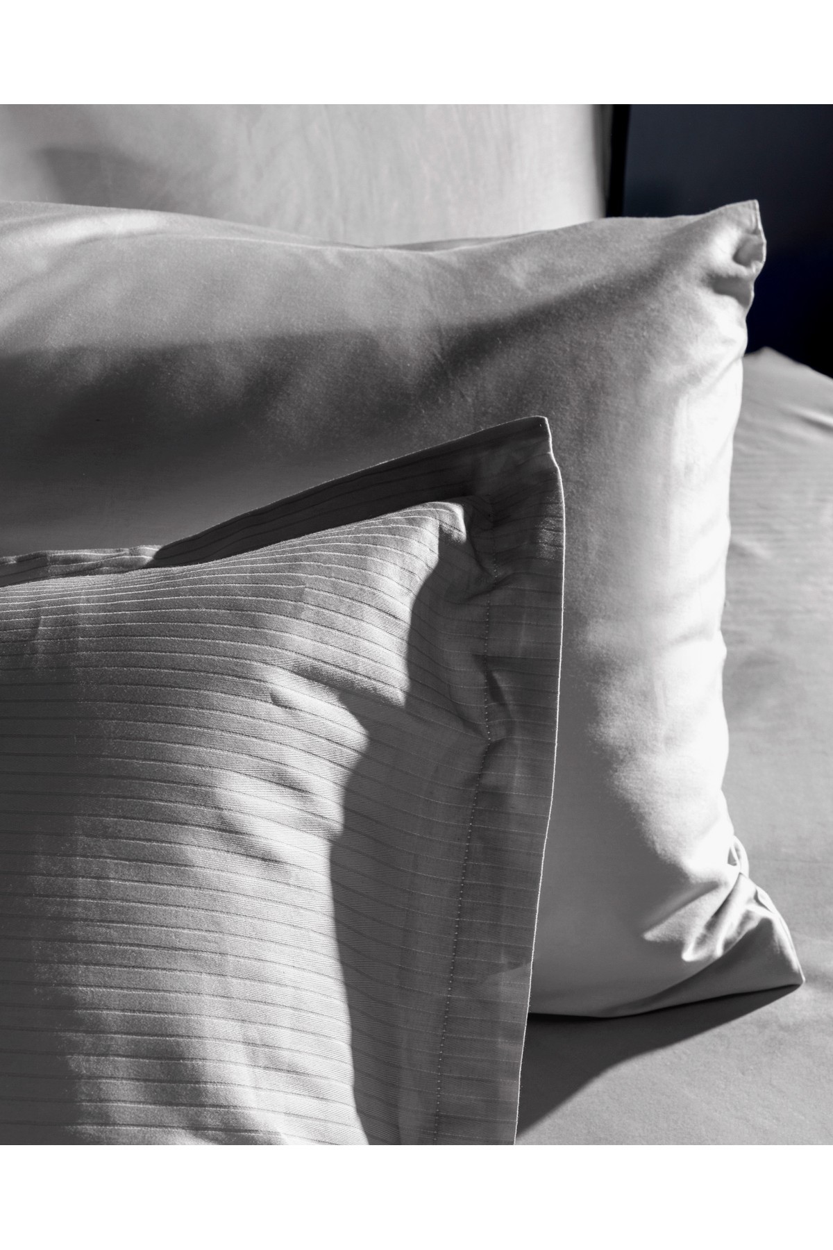 Thalie King Size %100 Pamuk Çizgili - 300TC Saten Nevresim Takımı - Gri