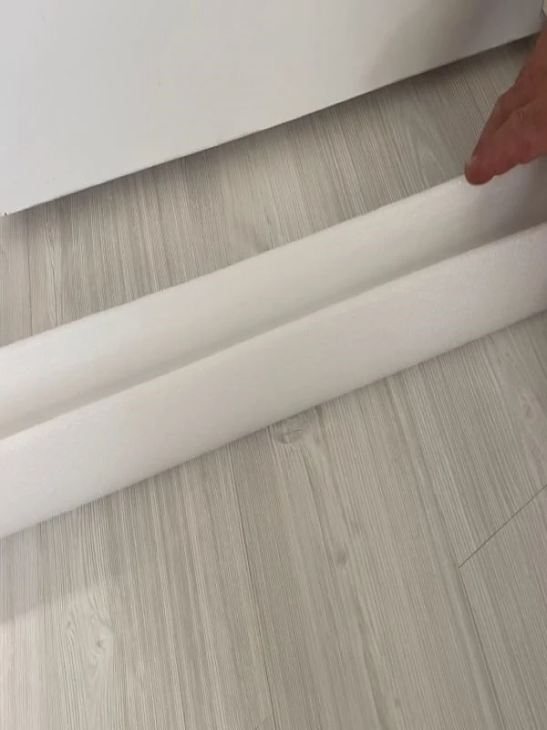 4 Adet Geçmeli Kapı Altı Süngeri Izolasyon Soğuk Hava Kesici Toz Önleyici Beyaz