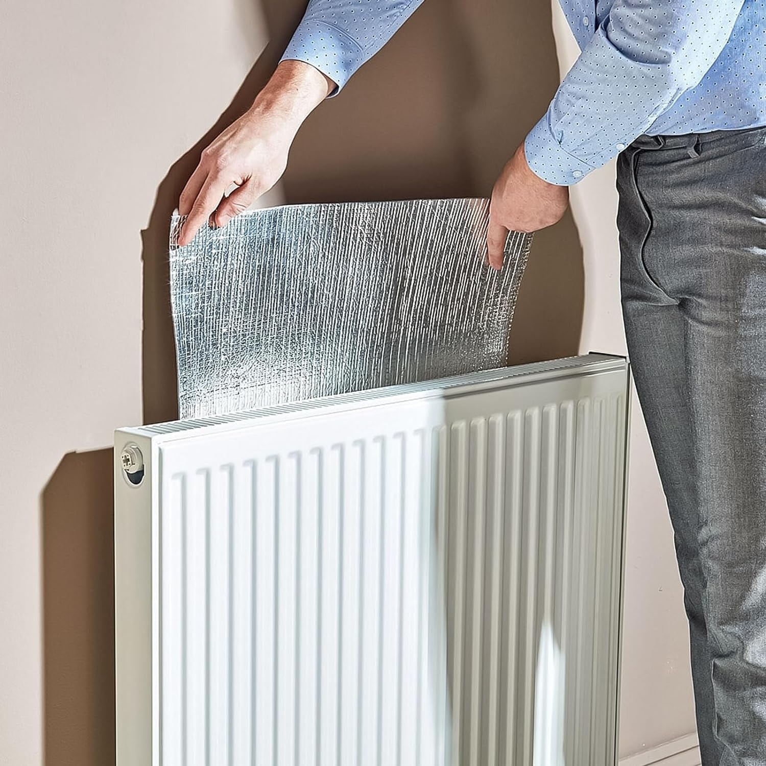 4 mt Kalorifer Radyatör Arkalığı Isı Yalıtımı İzalasyon Levhası Petek Arkası Alüminyum Folyo (1 Cm) 4 mt 1 cm