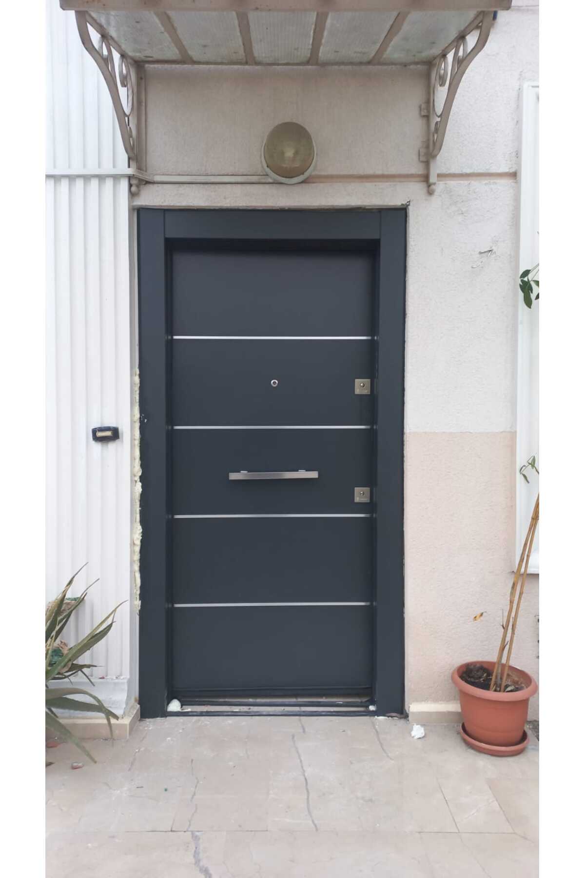 Antrasit Kompozit Kaplama Çelik Kapı, Statik Kasalı Düz Model Tırnaklı Sistem Sağ Açılım