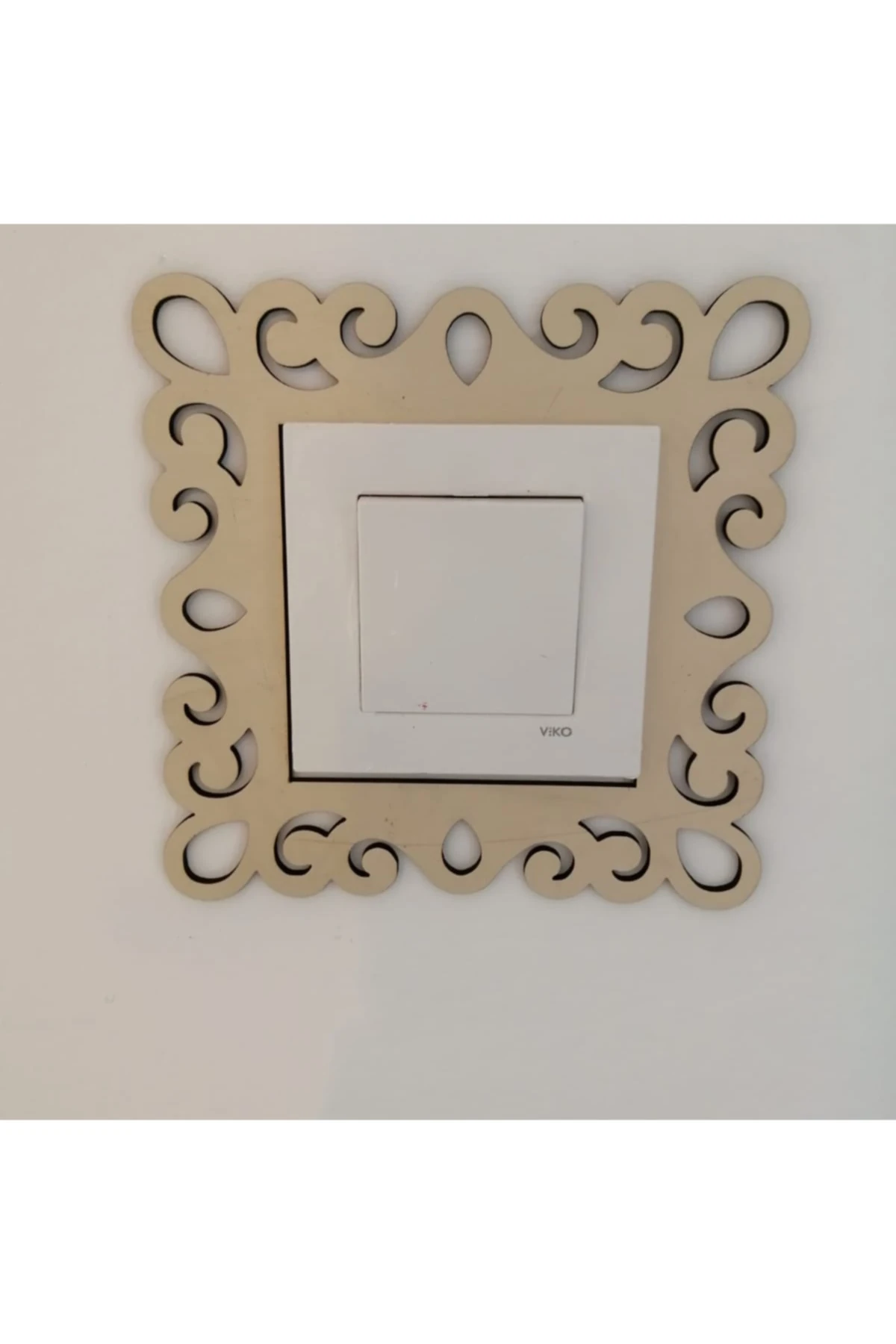 Leylazer Desenli Tekli Priz Anahtar Çerçeve Süsü Krem Rengi