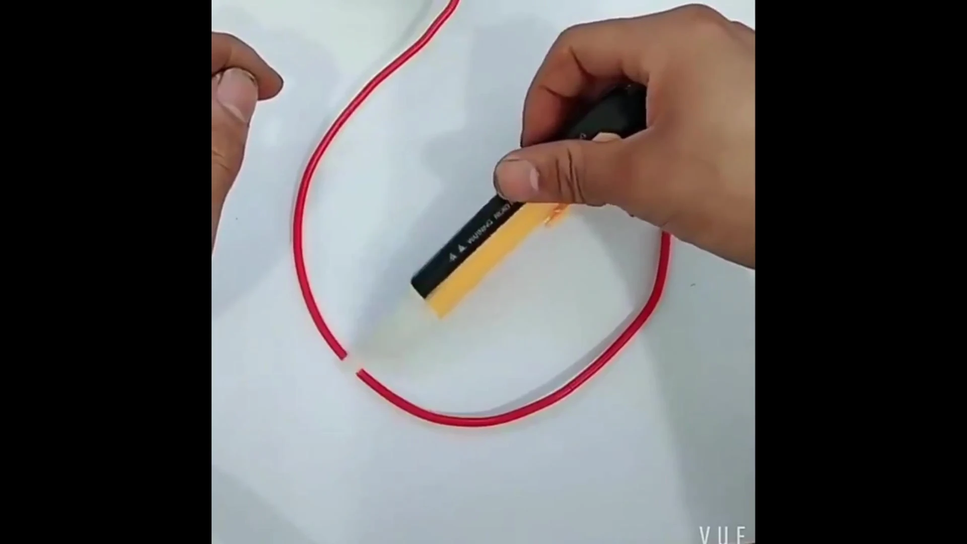 Pilli Led Işıklı, Sesli Temassız Faz Kontrol Kalemi Dijital Ölçüm Cihazı (2 Adet Aaa Pil ) Orta Boy