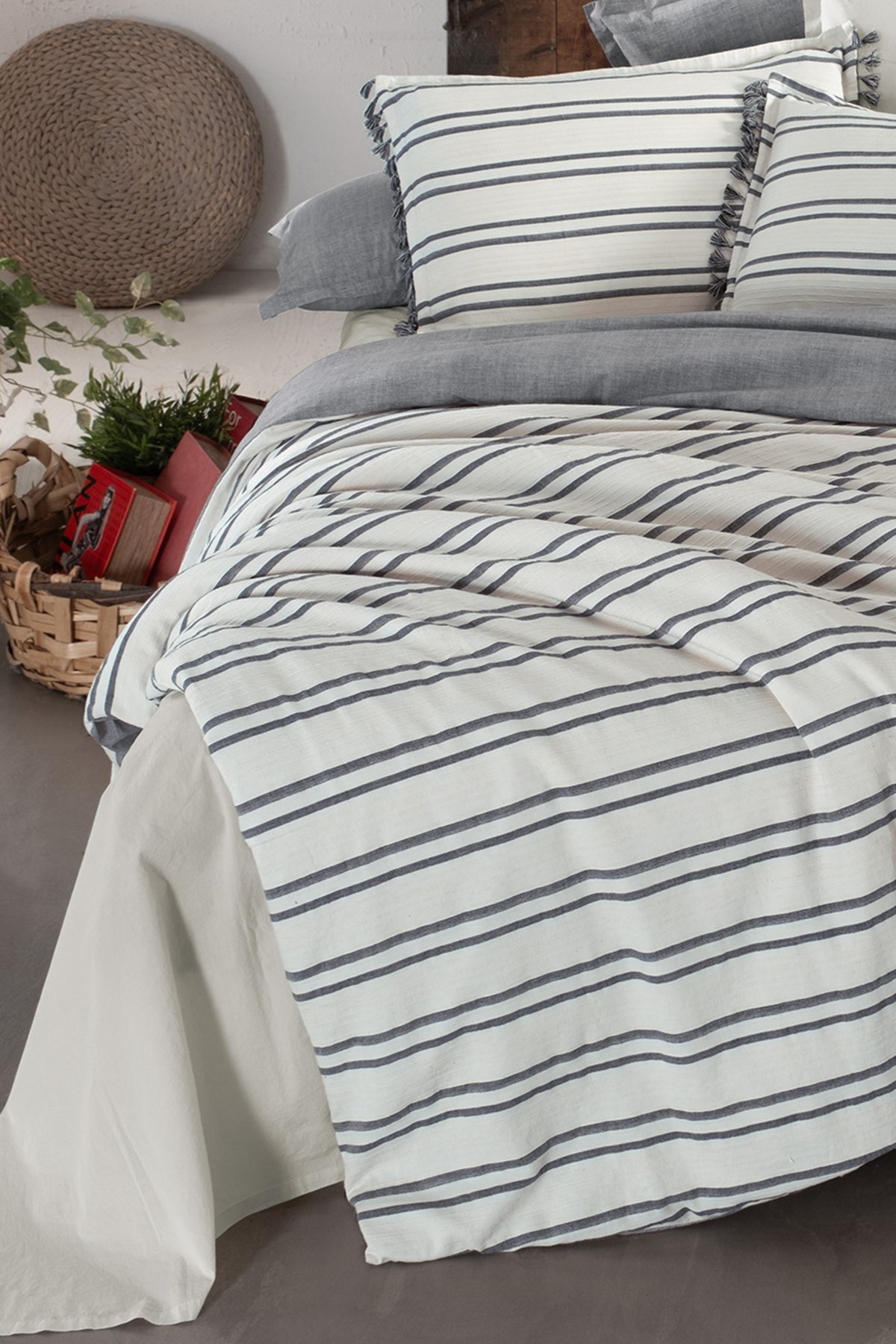 Salamanca Ekru Mood Comfort King Size (Battal Boy) %100 Pamuk Çift Taraflı Yıkamalı Nevresim T