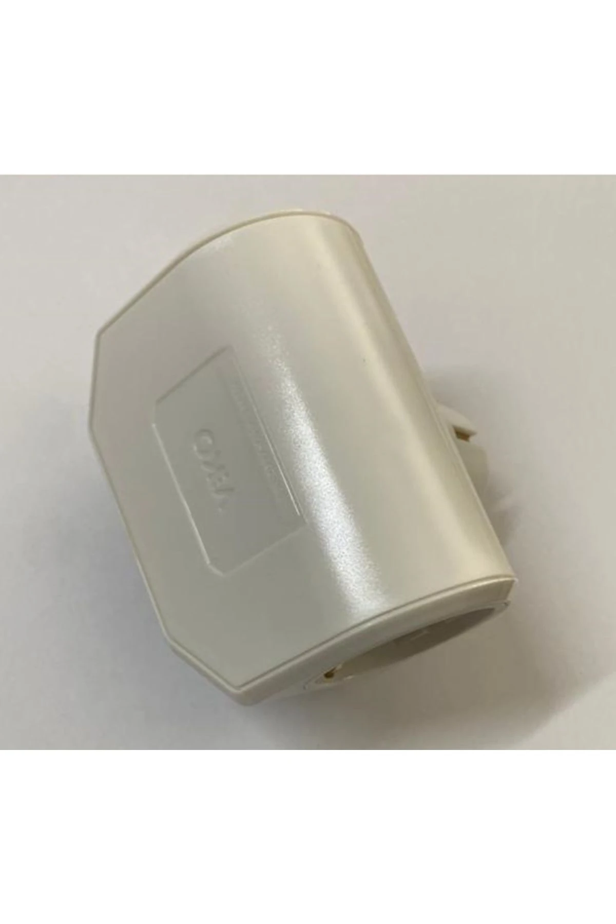 Yonca Plus Beyaz Üçlü Topraklı Golyat Priz Fişli