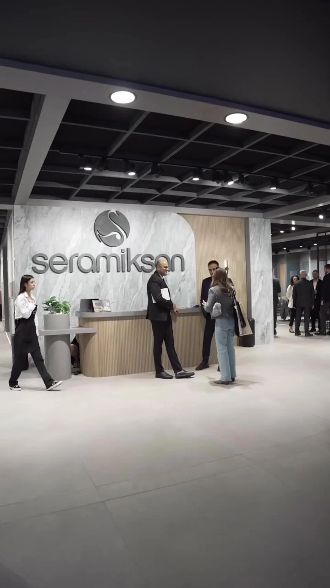 Silva Kanalsız Asma Klozet Ve Yavaş Kapanır Kapak (AÇIK MONTOJ)