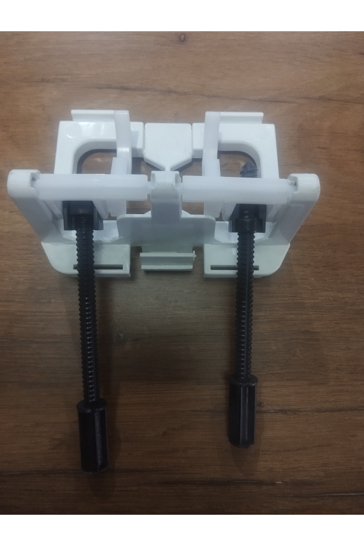 gömme rezervuar köprü kaldıraç takımı