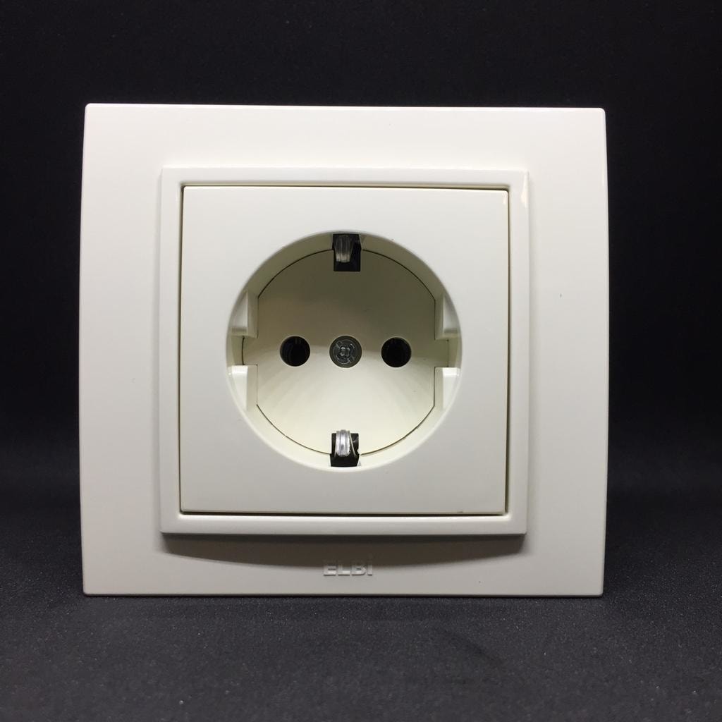 Zena Topraklı Priz Çerveli Kar Beyaz