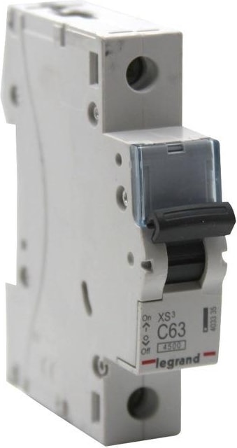 403331  Xs3 1p C 25A 4.5ka Otomatik Sigorta