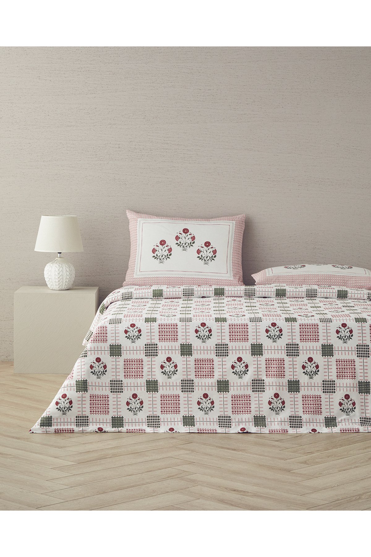 Floral Grid Pamuklu Çift Kişilik Nevresim Seti Gül Kurusu